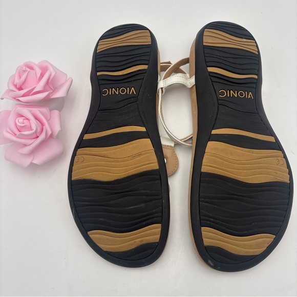 Vionic Women's Sandals with Gold, Bronze, and Silver Accents - Picture 4 of 7